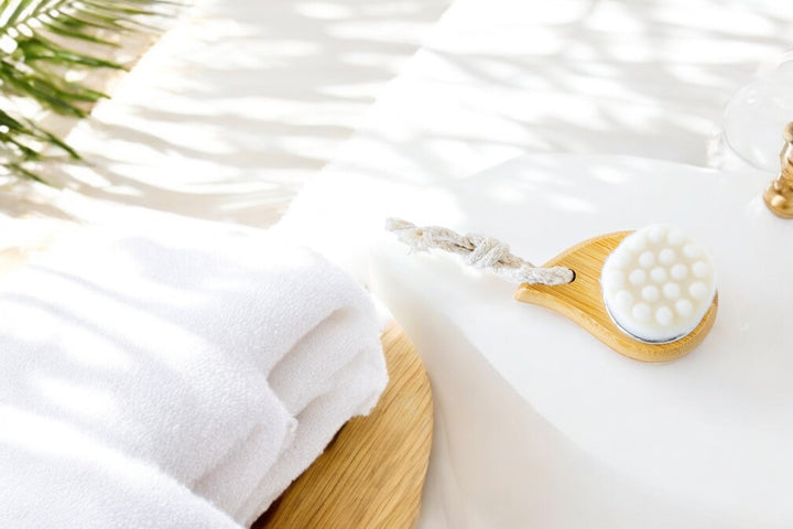 facial cleansing brush | deeper clean + gentle exfoliation