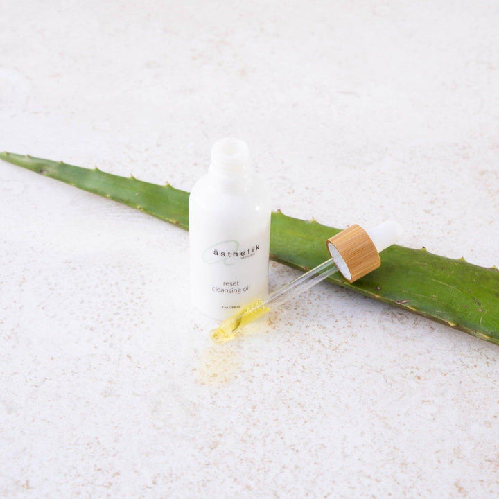 Soothing aloe vera cleanser by ästhetik skincare, natural formula for radiant, healthy skin