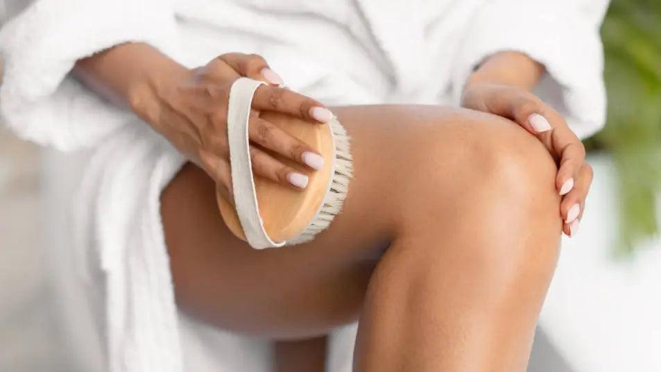 Dry Brushing Your Skin Fights Cellulite & Leaves You Glowing: How to Get the Perks - ästhetik skincare